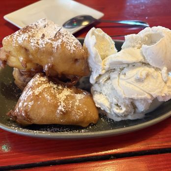 Salty Sow - Bananas Fosters Beignets - American Near Me - Austin, Texas