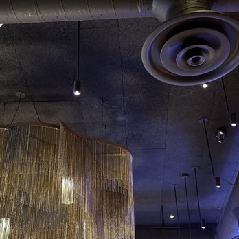 Mastro's Ocean Club - The drop ceiling painted black was giving me billiard bar vibes - Seafood Near Me - Irvine, California Mastro's Ocean Club - The drop ceiling painted black was giving me billiard bar vibes - Seafood Near Me - Irvine, California