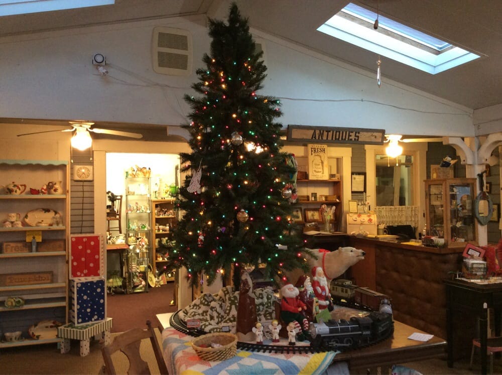 HOFFMAN HOUSE ANTIQUE MALL Updated September 2024 13 Photos 523 E