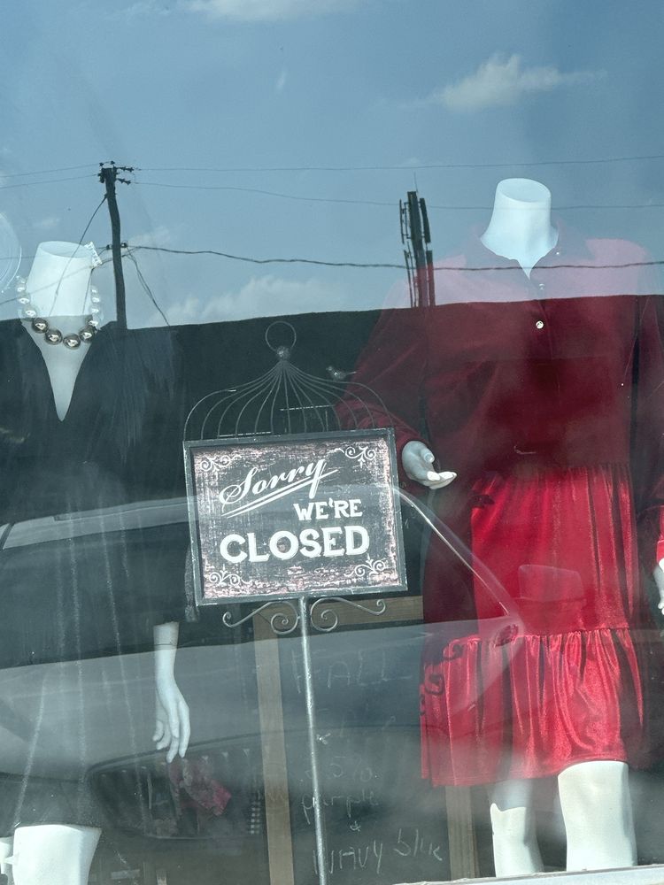 TOP DRAWER Updated February 2026 15 Reviews 3303 E 32nd Pl Tulsa