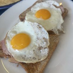 De Dutch - Ham and edam cheese open sandwich