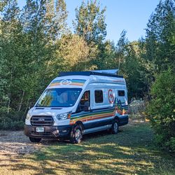 Glamp Mobile Four Season Campervan Rentals
