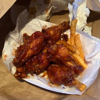 Papa Bears Chicken - BBQ wingzzzzz - Chicken Wings Near Me - Indianapolis, Indiana