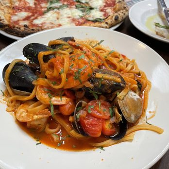 il Canale - SCIALATIELLI ALLO SCOGLIO - Italian Near Me - Washington, DC, District of Columbia