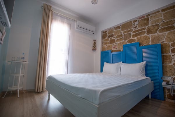 Menendi Otel by null