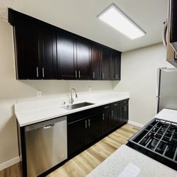 Villa Park - Beautifully remodeled