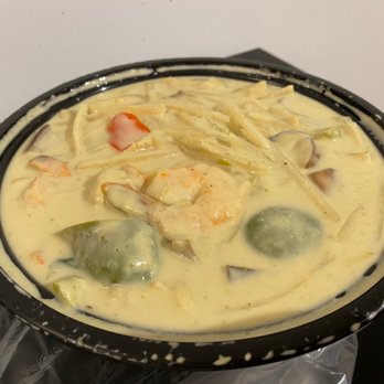 Silli Kori - Green Curry Entree with shrimp - Thai Near Me - Chicago, Illinois