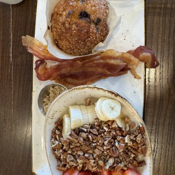 First Watch - Steel-cut Oatmeal with side of Hardwood Smoked Bacon - Breakfast & Brunch Near Me - Summerville, South Carolina