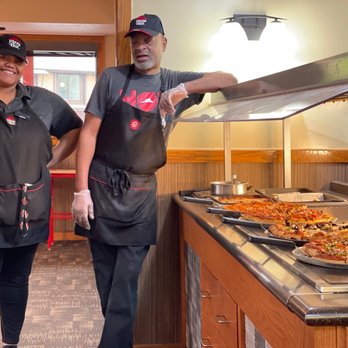 Pizza Hut - AudreAuna and Rick - Pizza Near Me - Muncie, Indiana
