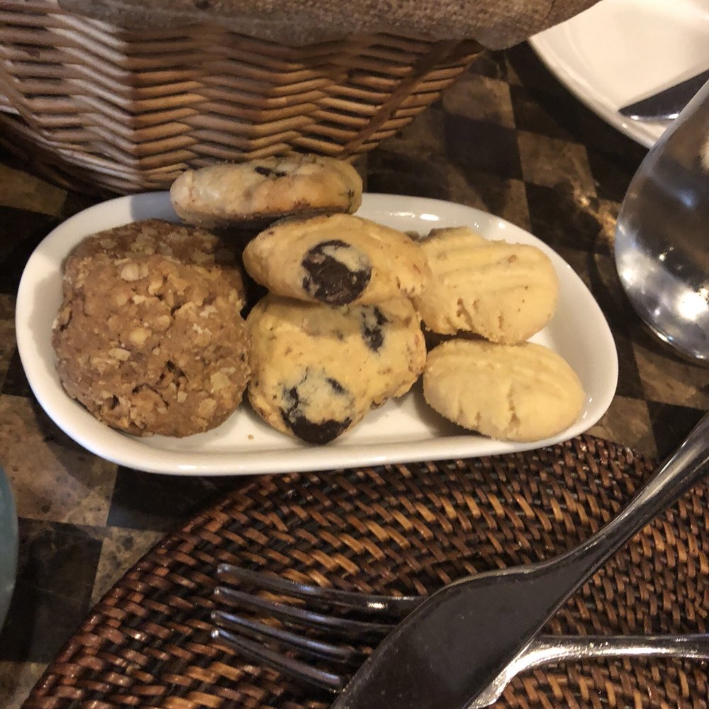 Le Bar - Complimentary cookies w coffee! - French Near Me - Pasay, NCR Le Bar - Complimentary cookies w coffee! - French Near Me - Pasay, NCR