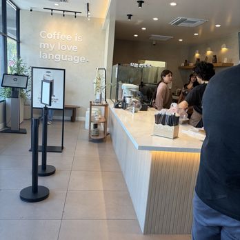 Da Vien Coffee - Counter - Coffee & Tea Near Me - Gardena, California