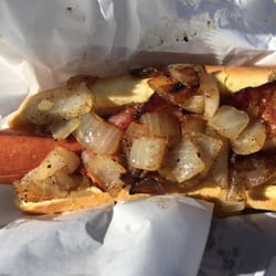 Franky's Gourmet Hot Dogs - Hot dog with bacon and onions