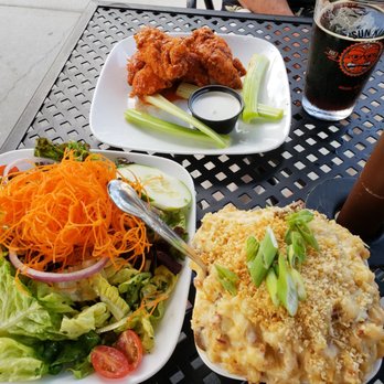 Kuma's Corner - Mac and Cheese,  house salad,  Buffalo chicken. - American Near Me - Indianapolis, Indiana