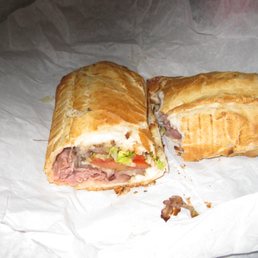 roast beef original size sub w/lettuce, tomato, oil and vinegar & Italian seasoning roast beef original size sub w/lettuce, tomato, oil and vinegar & Italian seasoning
