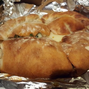 Aurelio's Pizza - Calabrese 6" (like me! lol) spinach, cheese & marinara, really good.. - Pizza Near Me - Addison, Illinois