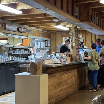 Apple Valley Cafe - Cafes Near Me - Townsend, Tennessee