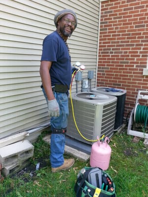 Smith Maintenance Logo