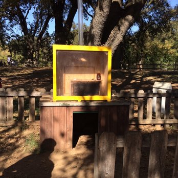 Fog Willow Farms - Bee hive area kind cool shows you busy worker bees. - Attraction Farms Near Me - Wilton, California Fog Willow Farms - Bee hive area kind cool shows you busy worker bees. - Attraction Farms Near Me - Wilton, California