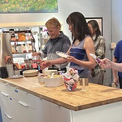 Kadampa Meditation Center Maryland - Community area and snacks