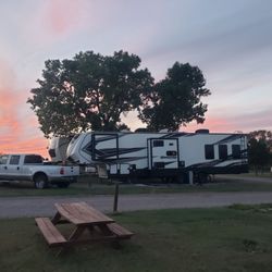 Bobcat Creek Rv Park - My 45' RV is no problem