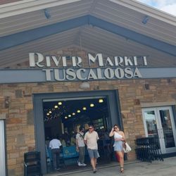 Tuscaloosa Farmers Market - Entrance to farmers market