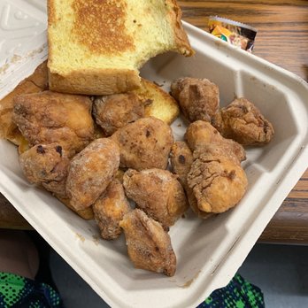 Hangry Moon's - This is not appetizing. I ordered popcorn chicken and got these potatoe ball looking things. - Chicken Shop Near Me - Los Angeles, California