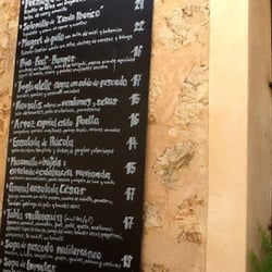 1661 - Gehobenes Restaurant, Essen sieht lecker aus. Wir haben nur einen Cortado getrunken.