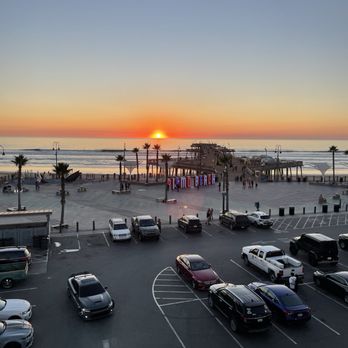 Cypress Beach House - Sunset view - American Near Me - Pismo Beach, California Cypress Beach House - Sunset view - American Near Me - Pismo Beach, California