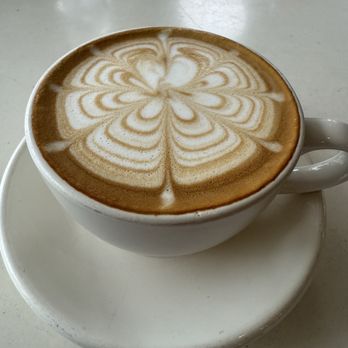 Malibu Farm Pier Cafe - Vanilla latte with almond milk - Cafes Near Me - Malibu, California Malibu Farm Pier Cafe - Vanilla latte with almond milk - Cafes Near Me - Malibu, California