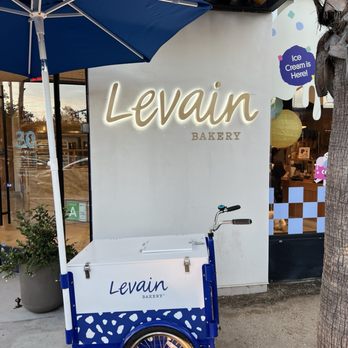 Levain Bakery - Exterior - Bakeries Near Me - Venice, California Levain Bakery - Exterior - Bakeries Near Me - Venice, California