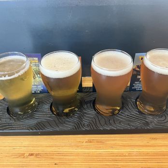 Tank310 - Beer flight - Brewpubs Near Me - Canmore, Alberta