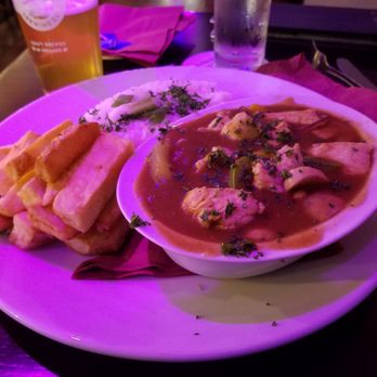River Bar - Chicken curry and rice - Lounges Near Me - Dublin, D