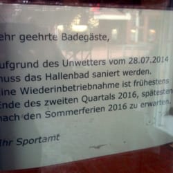 Hallenbad Kinderhaus - Sign about why the pool is closed (2015)