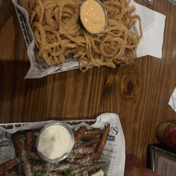 Ken & Barb's Grove City Kitchen - Onion straws and zucchini fries