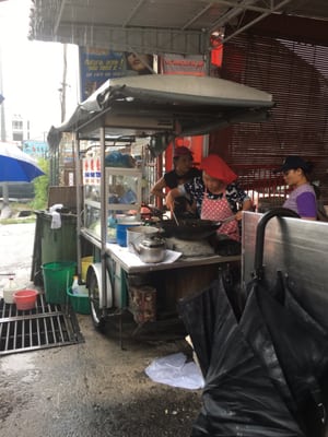 小红帽 炒粿条 兴发茶室 Kafe Heng Huat by null