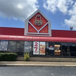 Arby's - Exterior