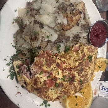 Plums Cafe - Omelette - Breakfast & Brunch Near Me - Costa Mesa, California