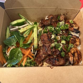 Happy Autumn - Pork and shrimp vermicelli bowl - Vietnamese Near Me - Renton, Washington