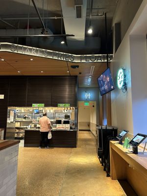 Shake Shack Burbank by null