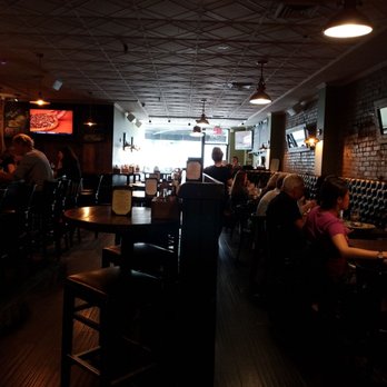 John Doe Craft Bar & Kitchen - Small bar on 5th Avenue great for lunch. - New American Near Me - New York, New York