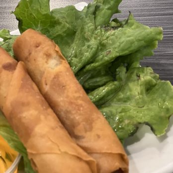 Pho Hut - Wilted old romaine lettuce leaf... even worst was the egg roll filling tasted sour. - Vietnamese Near Me - Glendale, California Pho Hut - Wilted old romaine lettuce leaf... even worst was the egg roll filling tasted sour. - Vietnamese Near Me - Glendale, California