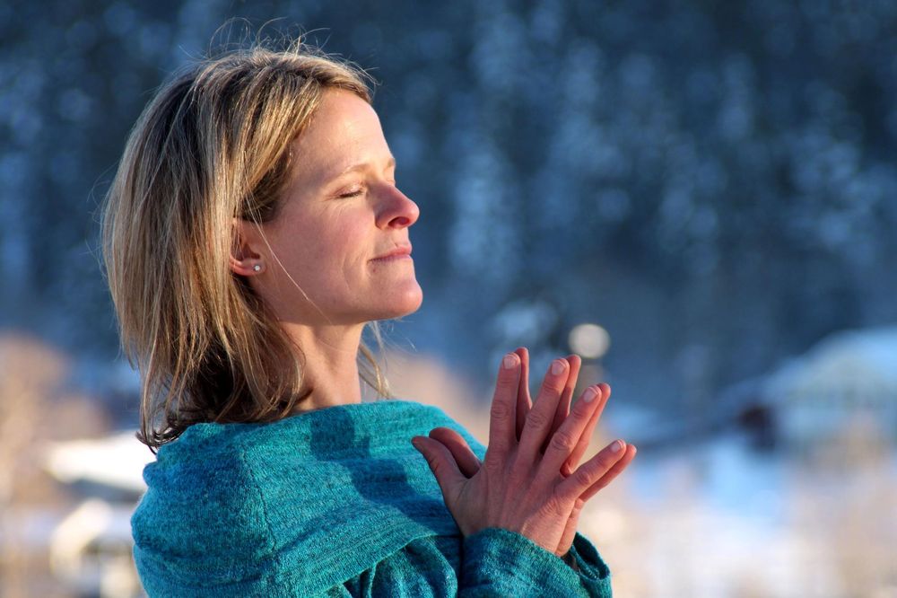 Namaste Holistic Healing & Yoga Center Logo