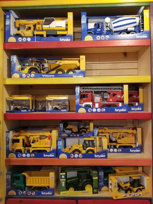 G Willikers Toy Shoppe by null