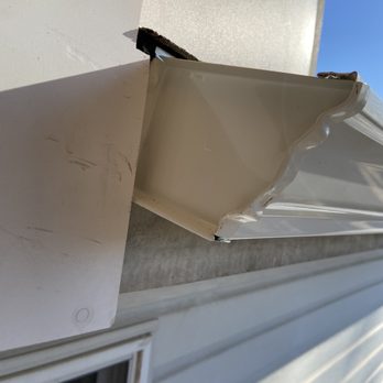 Roofsimple - Gutter bending and pressing against shingles. - Roofing Near Me - Front Royal, Virginia