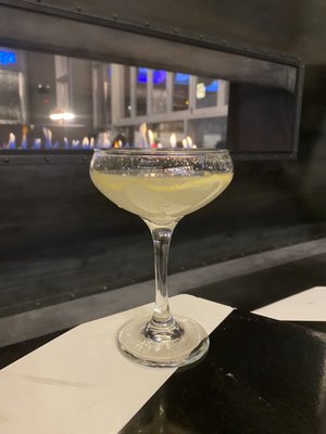 W XYZ Bar by null