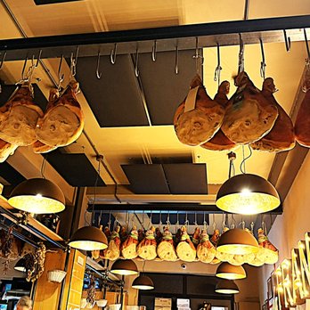 Da Franco - Lots o' ham hanging in the rafters - Pizza Near Me - Sorrento, NA