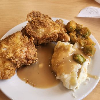 Golden Corral - Fried chicken, mashed potatoes, fried okra - Buffets Near Me - Fresno, California
