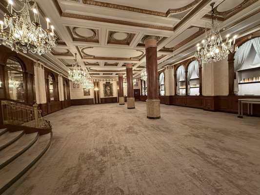 The Pfister Hotel by null