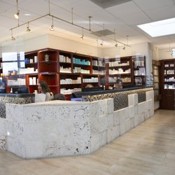 LovelySkin Spa - Widest variety of spa-related services, including Chemical Peels, Diamond Glow, facials and waxing, in addition to cosmetic treatments.
