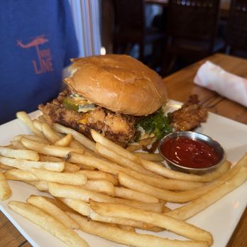 Chow Daddy's - The Chicken sandwich comes with pimento cheese, slaw, and sweet pickles. Large enough to share! - Tacos Near Me - Bluffton, South Carolina